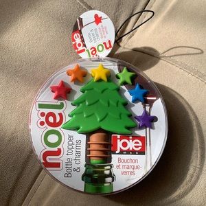 NWT! Bottle topper and charms